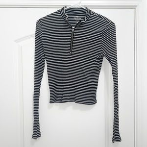 Hollister Slim Tee Stripped Long Sleeve Zipper Quarter Neck Pullover large
